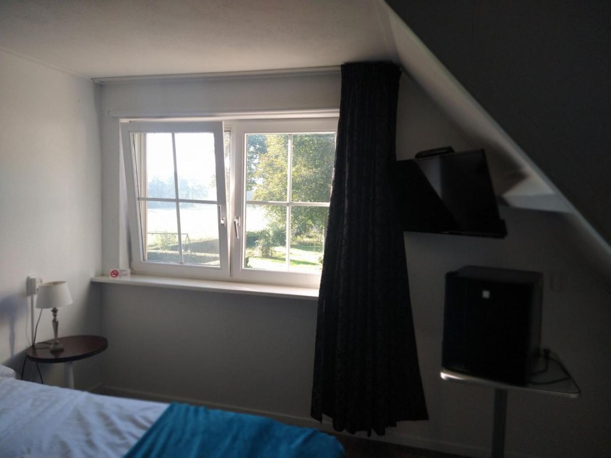 B&B-Hotel De Joremeinshoeve カーツスフーフェル エクステリア 写真